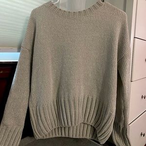 Light gray/ Silver sweater